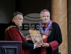 Софийски университет - Георги Господинов - награждаване