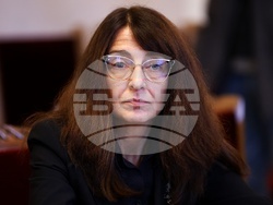 Парламент - ПП-ДБ - ИТН - среща - Николета Кузманова