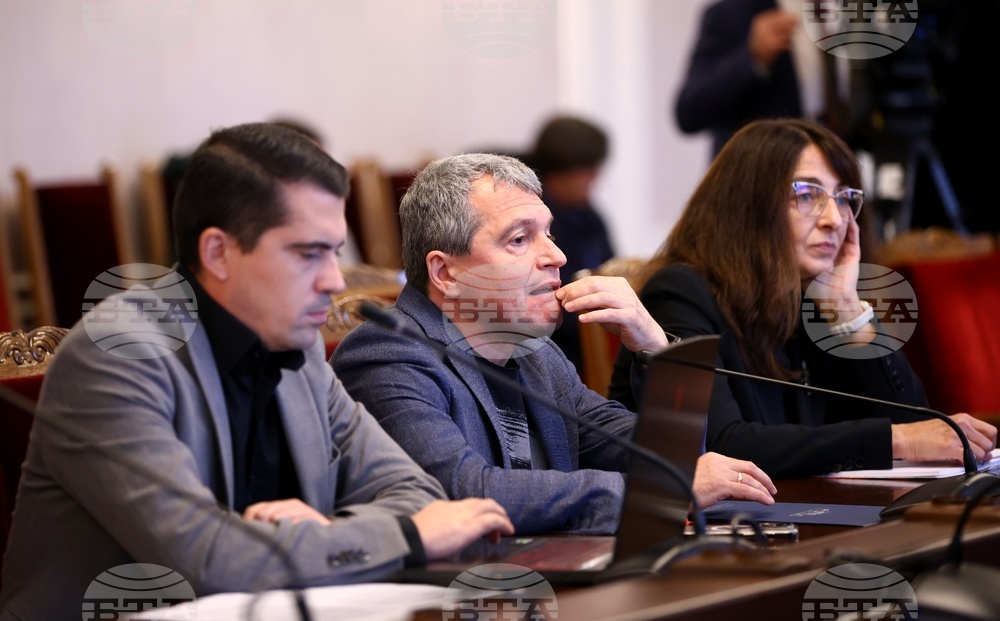 Парламент - ПП-ДБ - ИТН - среща