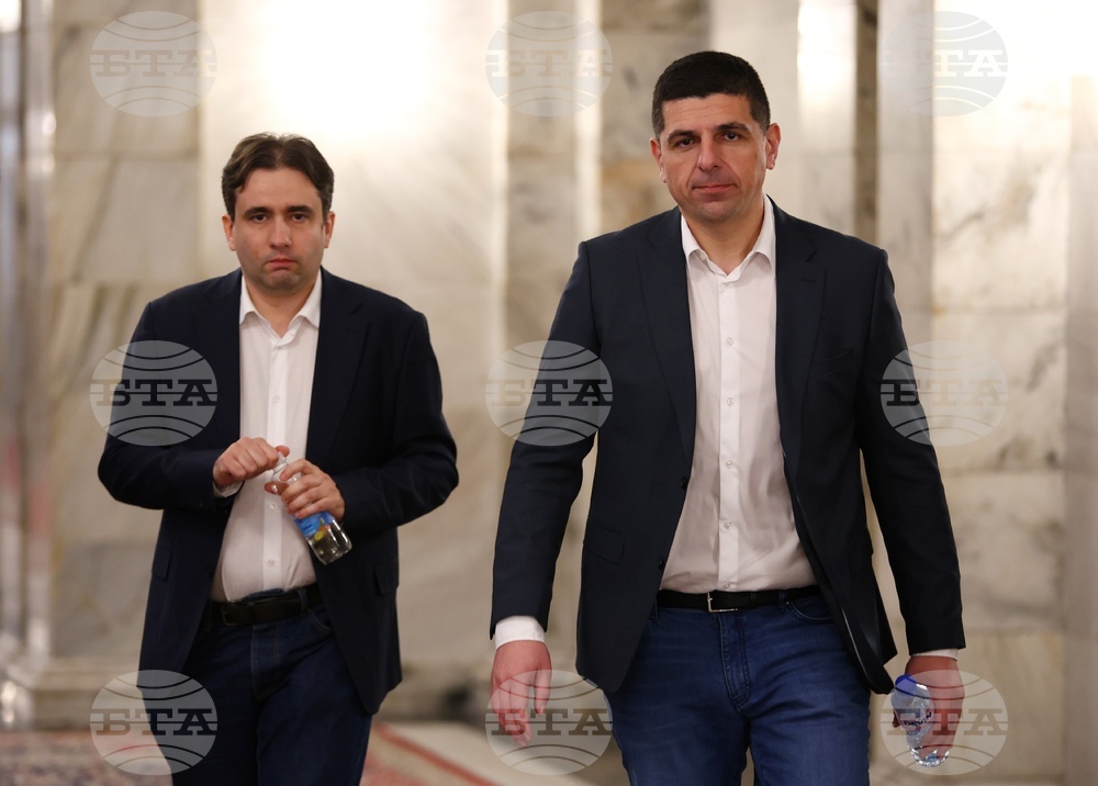 Democratic Bulgaria MPs Talk of Borissov-Peevski Synchronized Attack on Wednesday's Protest