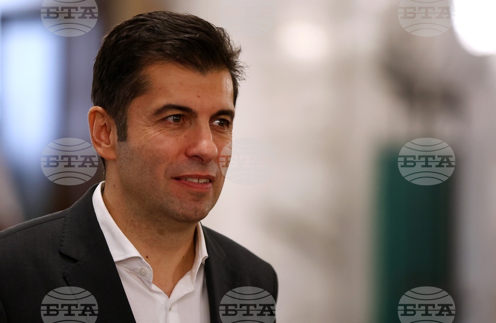 Слави Трифонов и Кирил Петков влязоха в задочен спор в социалните мрежи по повод присъствието на Петков на Мюнхенската конференция по сигурността