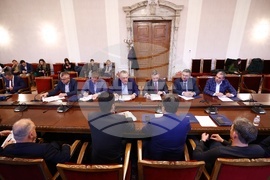 Парламент - ПП-ДБ - АПС - среща