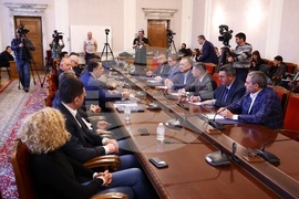 Парламент - ПП-ДБ - АПС - среща