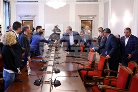 Парламент - ПП-ДБ - АПС - среща