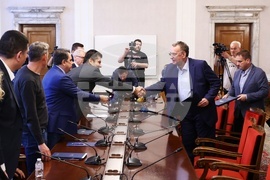 Парламент - ПП-ДБ - АПС - среща