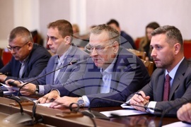 Парламент - ПП-ДБ - АПС - среща