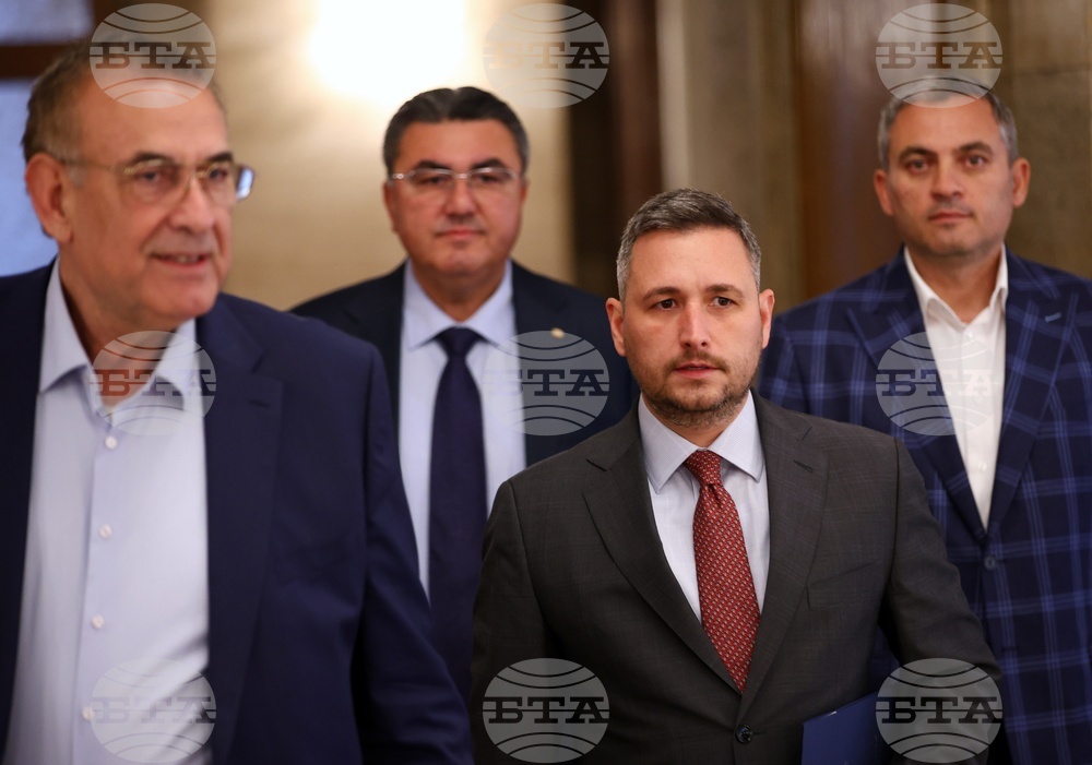 Парламент - ПП-ДБ - АПС - среща