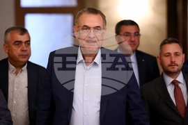 Парламент - ПП-ДБ - АПС - среща