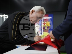 Майкъл Оуен - фенове - среща -  Христо Стоичков