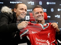 Майкъл Оуен - фенове - среща