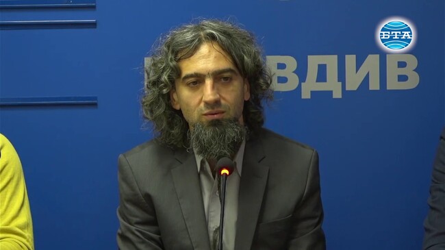 Пловдивският филиал на Техническия университет работи по проекти, за да подобрява инфраструктурата и качеството на образованието, каза зам.-директорът доц. Николай Каканаков