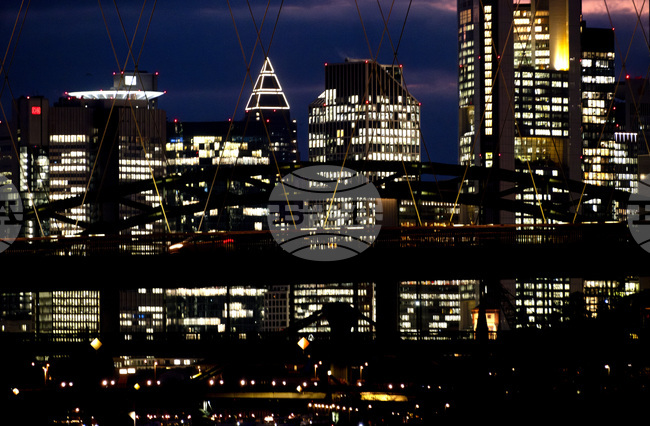 Доверието в германската икономика за 2026 г. се подобрява, но остава ограничено, показва проучване