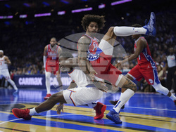 Knicks 76ers Basketball