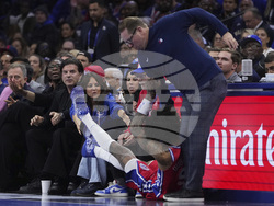 Knicks 76ers Basketball