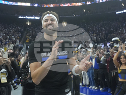 Mavericks Warriors Basketball