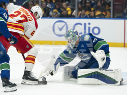 Flames Canucks Hockey