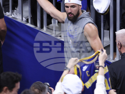 Mavericks Warriors Basketball