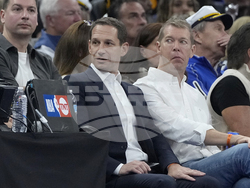 Mavericks Warriors Basketball