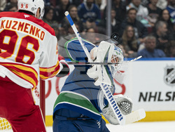 Flames Canucks Hockey