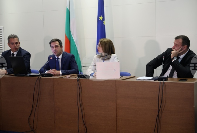 Народно събрание - „Възраждане” - пресконференция