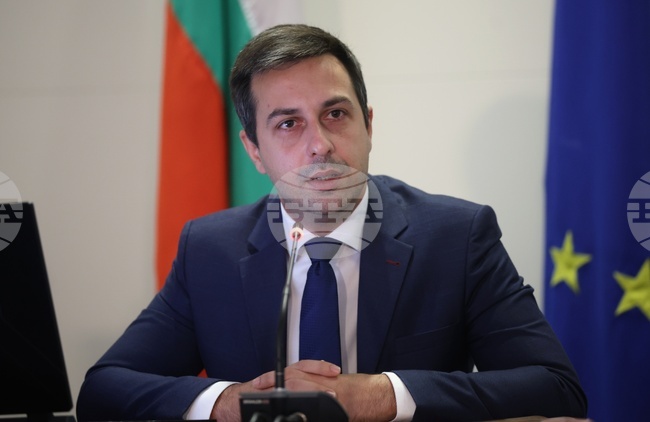 Vazrazhdane Calculates between 400,000 and 500,000 Bought Votes