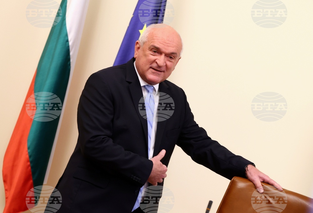 Caretaker PM Describes Doubts about Oct. 27 Elections' Legitimacy as Strange