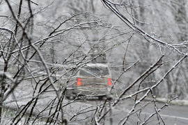 Село Голям Поровец - зима - първи сняг