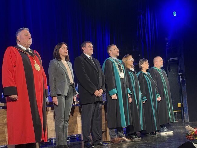 Зам.-кметът Надежда Чакърова към бъдещите лекари от ТрУ: Лекарската професия е призвание 