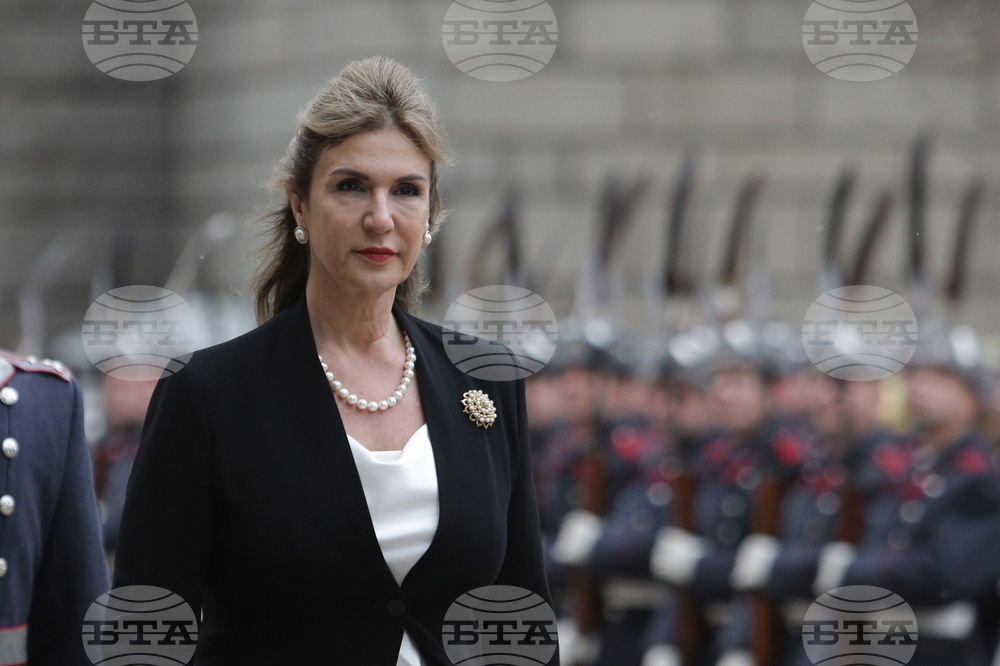 Джули Лимберопулос Козиори - акредитивни писма