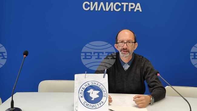 Силистренският Клуб на знаещите „Пеликан“ учреди ежегодна награда за „Най-знаещ ученик“