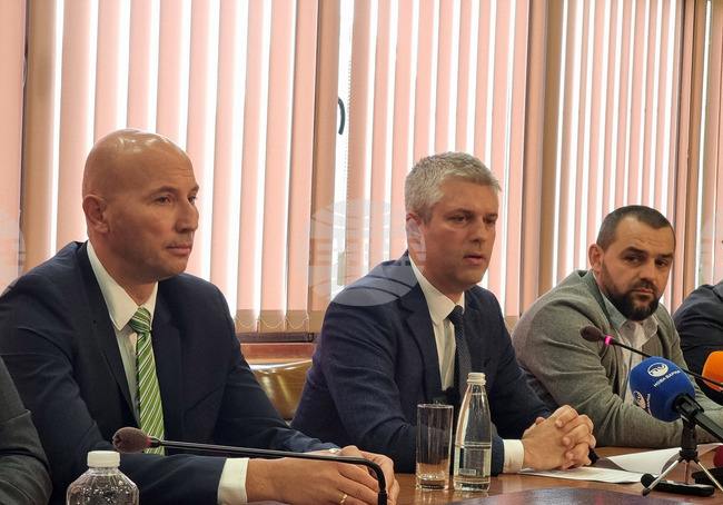 Община Варна приключва процедурата за удължаване на анекса за зимно поддържане, каза кметът Благомир Коцев