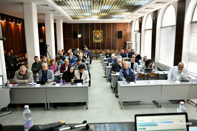 Община Сливен: Местният парламент одобри програмата за управление и разпореждане с общински имоти за 2023 г.