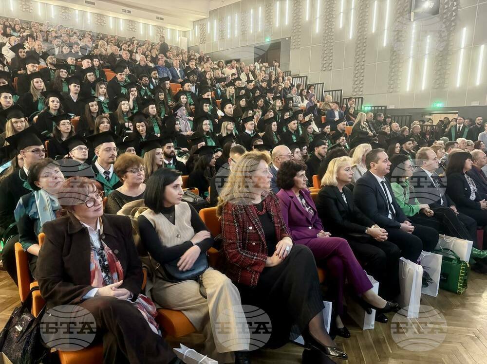 Общо 110 абсолвенти от Тракийския университет със специалност "Медицина" положиха Хипократова клетва в Стара Загора