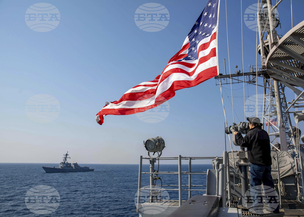 Два американски военни кораба се сблъскаха във водите край Южна Америка 