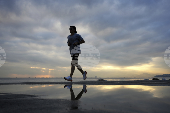 Аеробни упражнения поне 150 минути седмично допринасят за сваляне на килограми