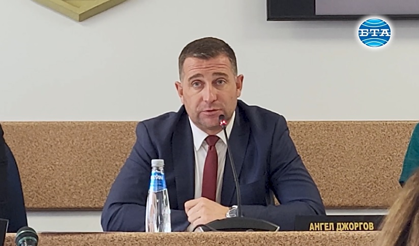 Подписан е договор с МРРБ и за последния от одобрените за саниране 15 блока в Самоков, съобщи кметът Ангел Джоргов Подписан е договор с МРРБ и за последния от одобрените за саниране 15 блока в Самоков, съобщи кметът Ангел Джоргов