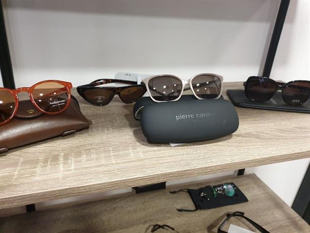 Служители на ГДБОП и ОДМВР – Велико Търново иззеха над 2000 артикула, носещи запазени търговски марки