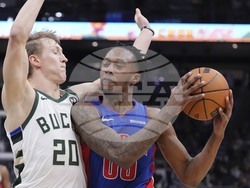 Pistons Bucks Basketball