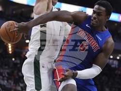 Pistons Bucks Basketball