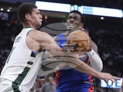 Pistons Bucks Basketball