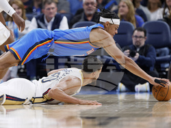 Pelicans Thunder Basketball