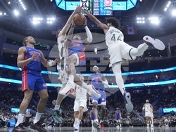 Pistons Bucks Basketball