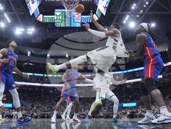 Pistons Bucks Basketball