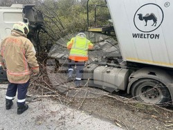 Пътнотранспортно произшествие с товарен автомобил