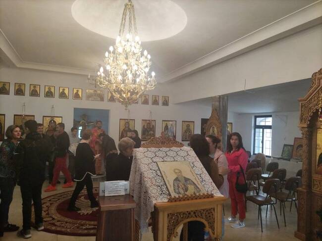 Настоятелството към Българския православен храм „Св. преп. Йоан Рилски Чудотворец“ в Атина сподели информация за предстояща неделна служба