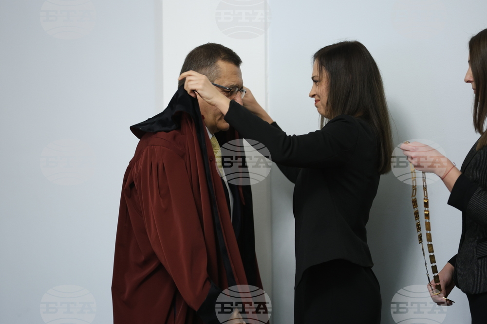 Конституционен съд - церемонията по полагане на клетва от новоизбраните и новоназначените конституционни съдии