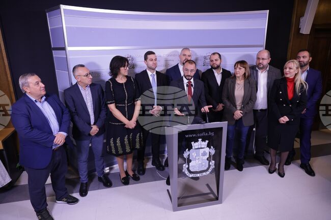 От групата на ГЕРБ-СДС в Столичния общински съвет осъдиха палежа на автомобила и дома на кмета на Бистрица 