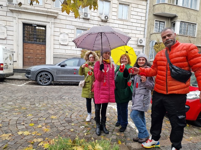 Недоволни от ремонта на ул. „Опълченска“ се събраха на протест пред сградата на Столична община