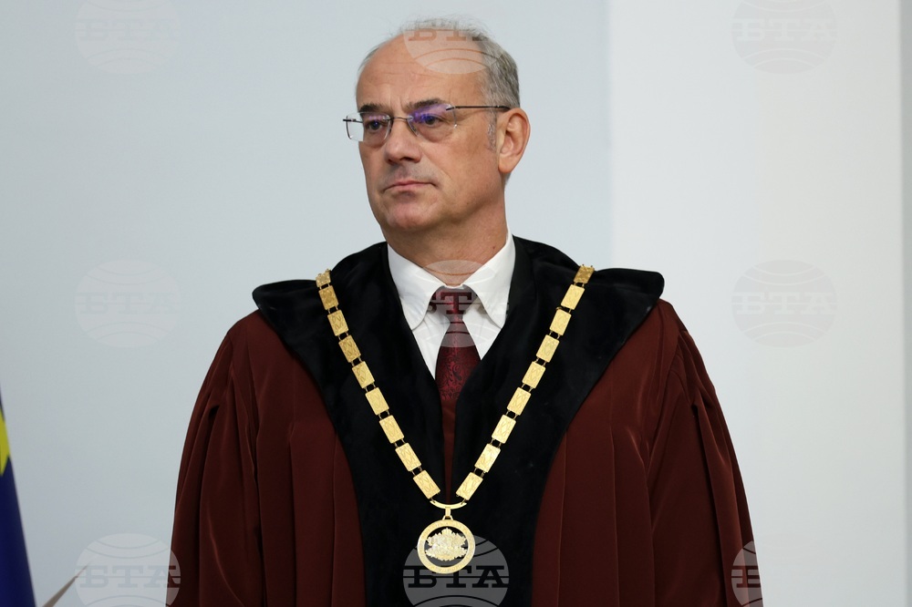 Бяха установени множество нарушения и грешки в огромен брой секции, каза пред бТВ конституционният съдия проф. Атанас Семов