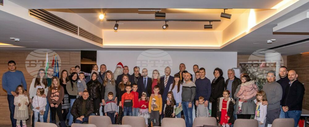 Българо-сръбският център ще зарадва българчета от Враня с новогодишни подаръци